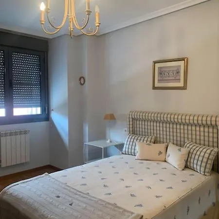 Apto Céntrico En 15a06 * Llanes