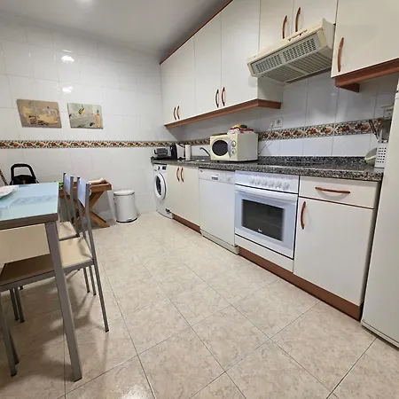 Apto Céntrico En 15a06 *