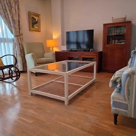 Apto Céntrico En 15a06 * Llanes